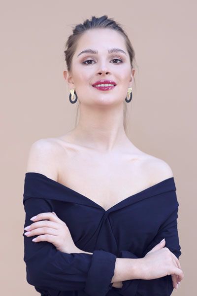 Bluzka w odcieniu niebieskiego granat Bałtyku