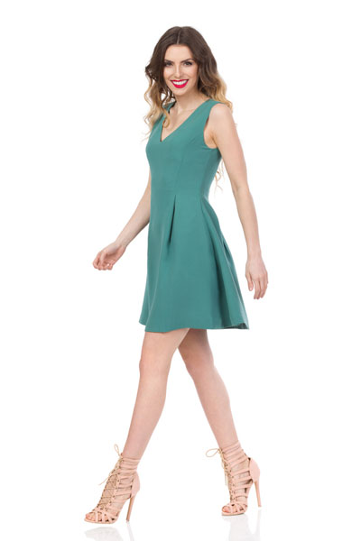 Dodatki do zielonej, miętowej sukienki