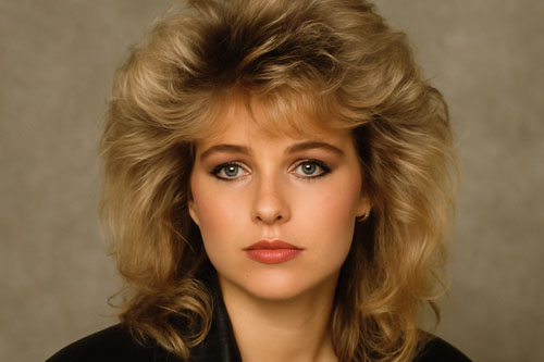 Popularna fryzura lata 80