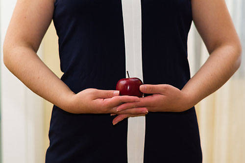 Sukienka dla okrągłej figury - sylwetki typu jabłko